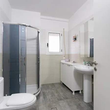 Lungomare Seaside Vacation Home Вльора Екстер'єр фото